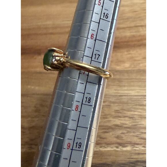 Vintage Avon Green Apple Jade & Rhinestone Gold Tone Ladies Adjustable Band Ring - Picture 8 of 10